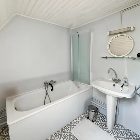 Semesterbostad Maison Authentique Avec Cantou 5pers, Jardin Prive